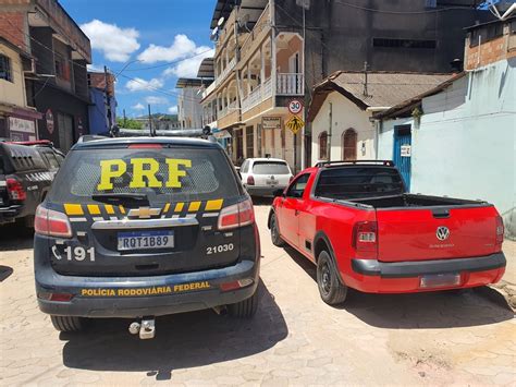 Prf Recupera Carro Roubado Durante Fiscalização Em Ibatibaes — Polícia