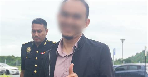 Anak MB Perlis Tiba Di Mahkamah Dijangka Hadapi Pertuduhan Tuntutan