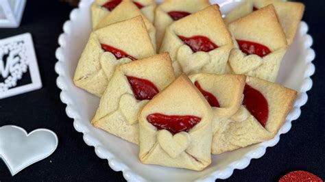 Biscotti Di Pasta Frolla Letterine Ricetta San Valentino Biscotti