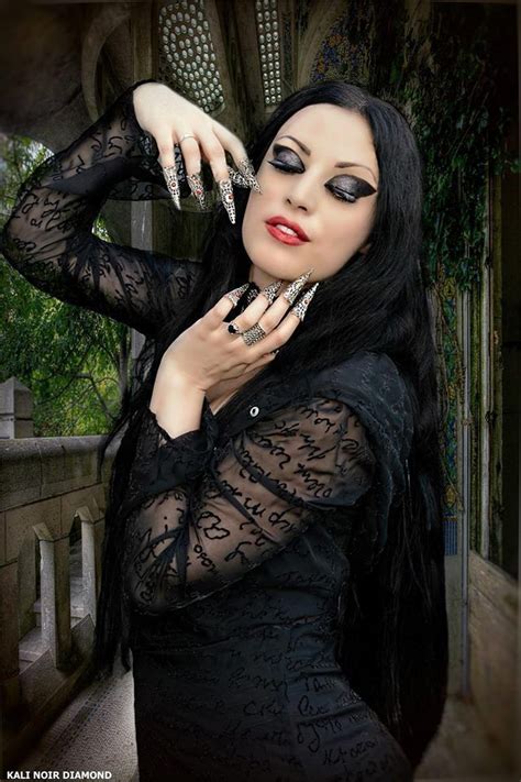 Model Mua Kali Noir Diamondphotography Vanic Photographyjewelry Myril Jewelswelcome To