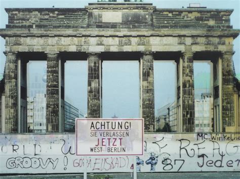 Chi Erano Davvero I Saltatori Del Muro Di Berlino Startmag