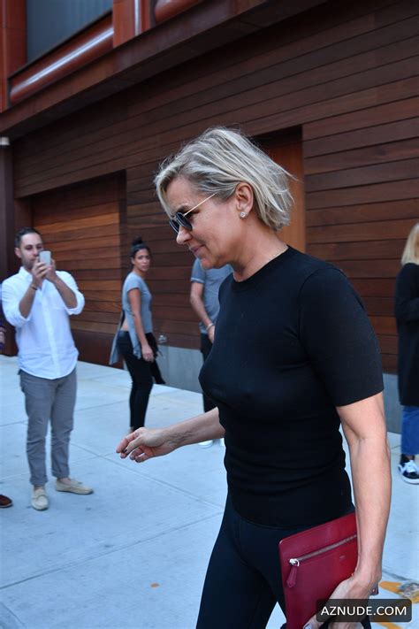 YOLANDA HADID Nude AZNude