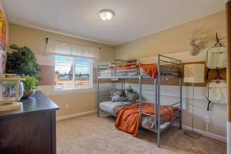 Second Upstairs Bedroom At The Sherwood Home Of The Cottage Collection