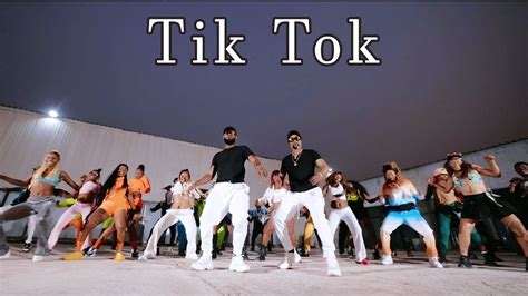 F Lix Wazekwa Tik Tok Feat Fabregas Maestro Clip Officiel Youtube