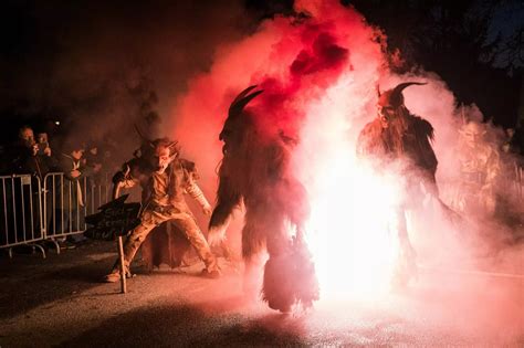 Über 250 Perchten beim Krampuslauf bei der Shoppingcity Seiersberg 5