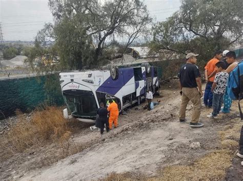 Accidente Sobre La México Tuxpan Deja Al Menos 20 Heridos