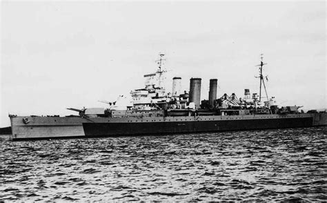hms berwick british heavy cruiser ww