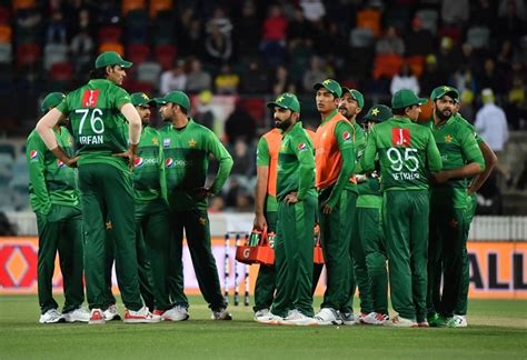 Entire Pakistan Cricket Squad Quarantined After Positive Coronavirus ...