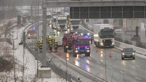 ADAC rät zum Urlaubsende zu Vorsicht auf den Straßen NDR de