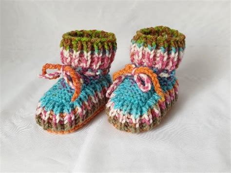 Strickanleitung Baby Schuhe Booties ohne Nadelspiel Sohlenlänge ca 10 cm