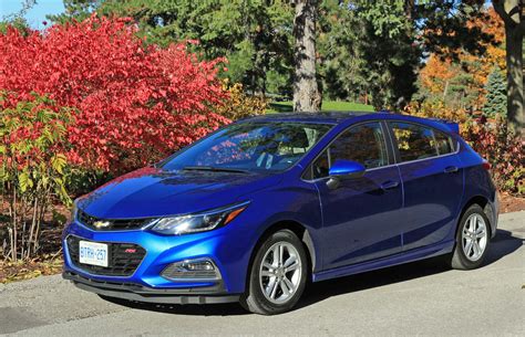 Car Review: 2017 Chevrolet Cruze LT Hatchback | Driving