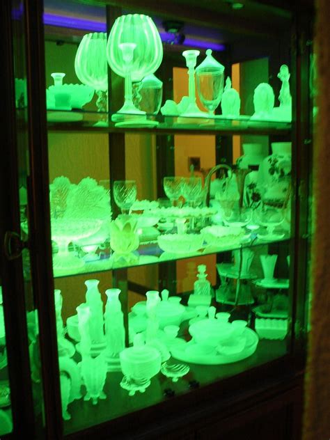 My Vaseline Uranium Glass Collection Collectors Weekly Collection De Verre Verre Antique