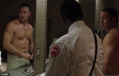 Taylor Kinney Adds Fuel To Nbcs Chicago Fire In Steamy Shirtless Scene