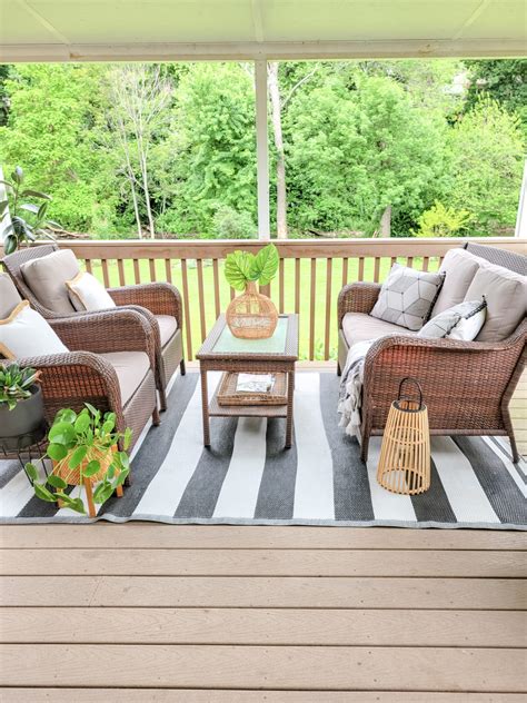 Modern Small Front Porch Furniture Set Ideas (For Every Budget) — Peony ...