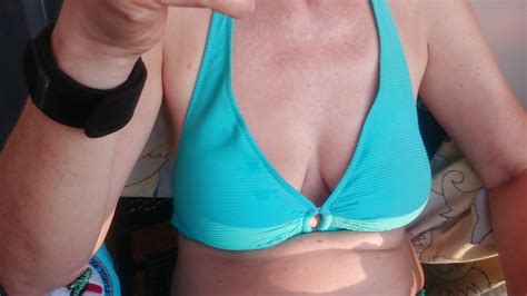 Busty Saggy Bikini Tits And Cleavage Of German Mature Gf Photo