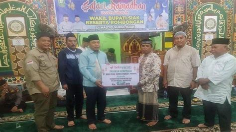 Wabup Siak Ajak Jamaah Menabung Di Brk Syariah Saat Safari Ramadhan Di