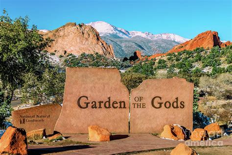 Colorado Garden Of The Gods Entrance Sign Photograph By Aloha Art Pixels