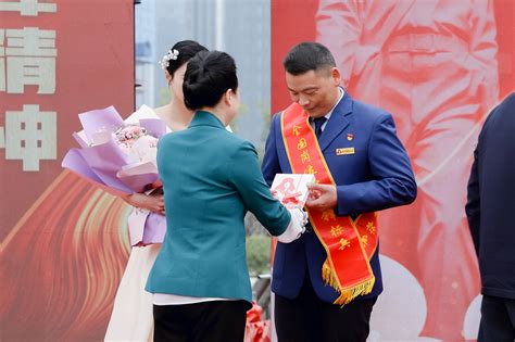 长沙学习好人蔚然成风，启动“雷锋传人·长沙榜样”巡讲季 活动 宣传 中国