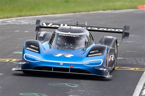 Volkswagen Id R Breaks N Rburgring Electric Record By Seconds