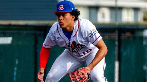 CLOSE GAME GETS AWAY FROM HOT TOTS IN DULUTH Minot Hot Tots