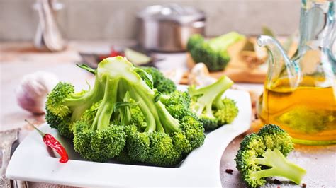 Qual è il modo più sano per cucinare i broccoli