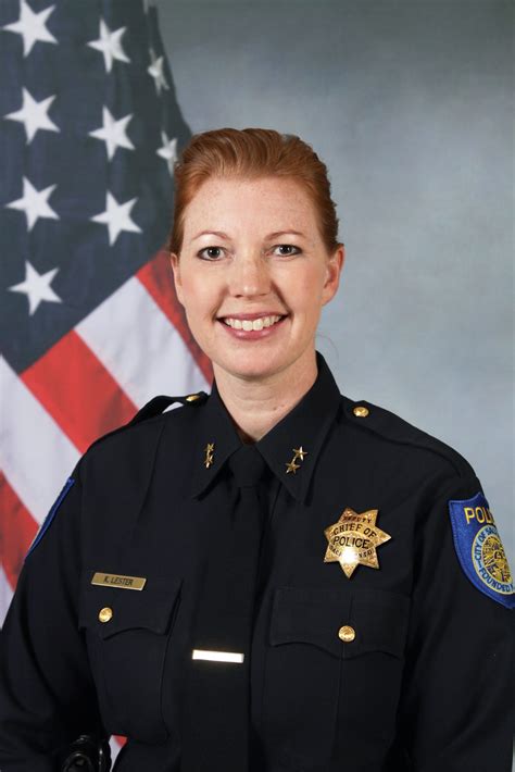 Lester Becomes Sacramentos First Woman Police Chief The Sacramento