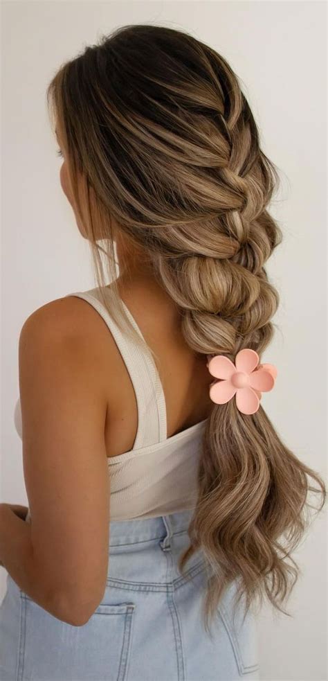 Cute Hairstyles That Re Perfect For Warm Weather Mixed Loose Braid