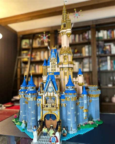 Buy LEGO® Disney Castle 43222 | Official LEGO® BH