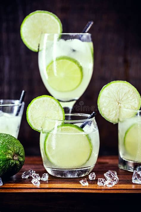 Caipirinha Brasiliano Tipico Cocktail Brasiliano Fatto Con Limone