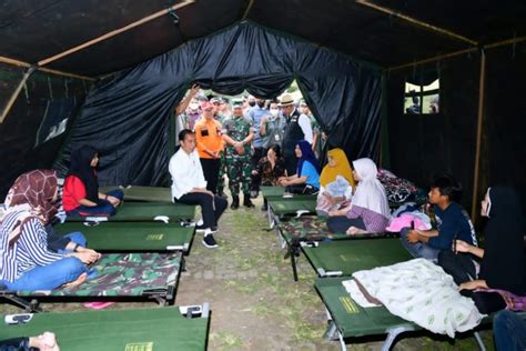 Kunjungi Tenda Pengungsi Korban Gempa Di Cianjur Ini Yang Dikatakan