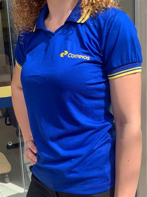 Uniforme de Atendente dos Correios Bordado Belô Estamparia