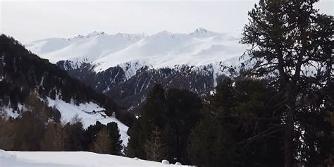 Di L Dal Fiume E Tra Gli Alberi S E Viaggi Nelle Terre Del Nord