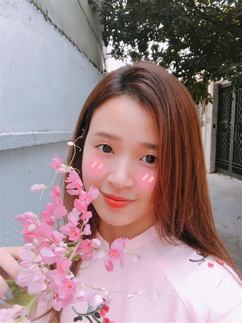 Những lần đăng ảnh khiến fan sốt xình xịch của hot girl ngủ gật Titanic Nơi mọi thứ được