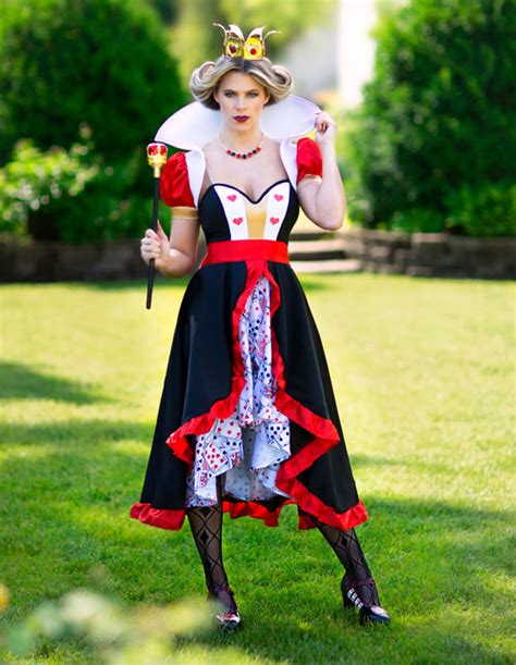 Alice In Wonderland Costumes | HalloweenCostumes.com