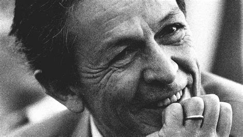 Enrico Berlinguer E La Lunga Marcia Verso La Pace La Repubblica