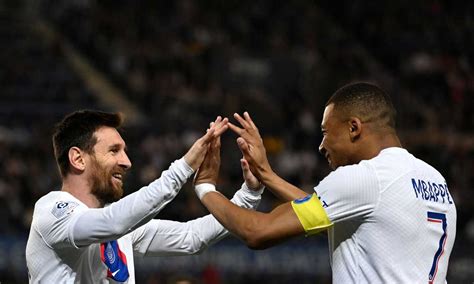 Psg le parole di Messi che hanno convinto Mbappé sul futuro al Real