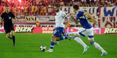 Derbi Na Poljudu Hajduk Protiv Dinama Dalmatinski Nogomet