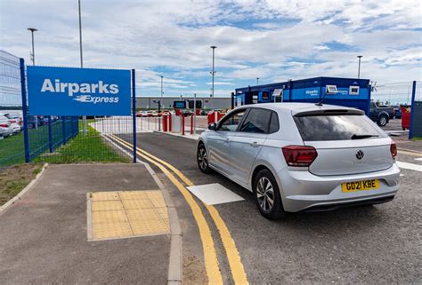 Purple Parking Express Aberdeen | Walk to the terminal