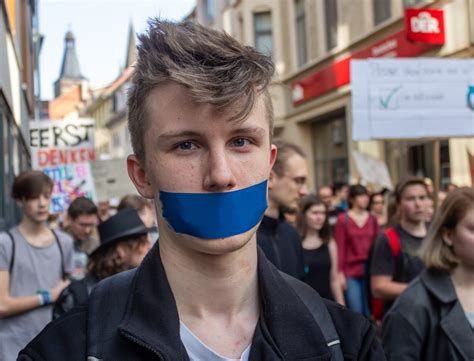 De Andere Krant Aanvallen Op Vrijheid Van Meningsuiting Steeds