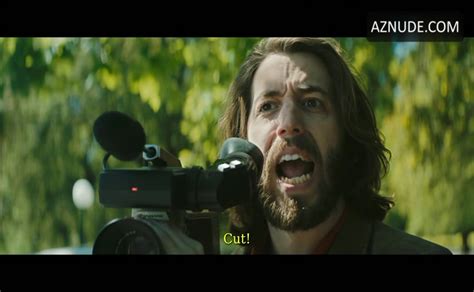 Carolina Manica Nuria Flo Lesbian Scene In Porno Para Principiantes Aznude