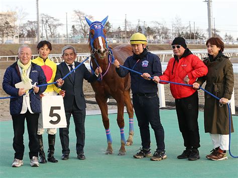 【地方競馬】“日本一早い2歳戦”新種牡馬コパノリッキー産駒ラブミードールが5馬身差v 競馬ニュース