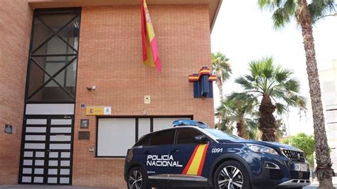 Alicante Detenida En Alicante Por Simular Un Atraco Al Sacar Dinero