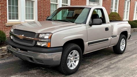 2005 Chevrolet Silverado Pickup Classic