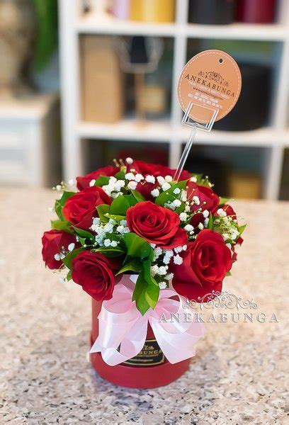 Jual Rangkaian Bunga Mawar Asli Vas Fresh Rose Flower Pot Meja Hias