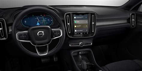 Volvo XC40 Recharge Interior & Infotainment | carwow