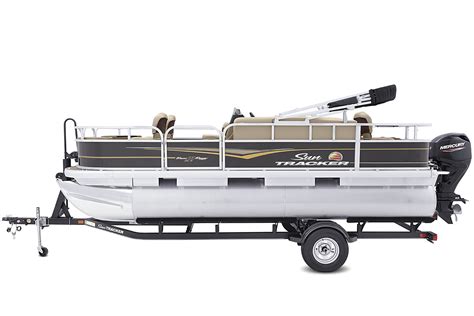 Bass Buggy 18 Dlx Sun Tracker Fishing Pontoon Boat