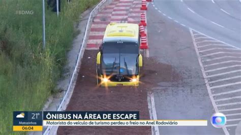 V Deo Nibus Que Saiu Do Rio De Janeiro E Seguia Para Bh Perde Freios