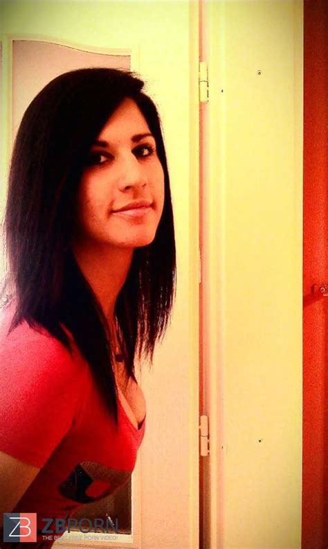 Youthful Mega Bitch ZB Porn