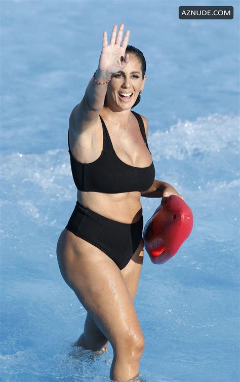 Anabel Pantoja Sexy Shows Off Her Curves In A Bikini At Warner Park In Madrid Spain AZNude