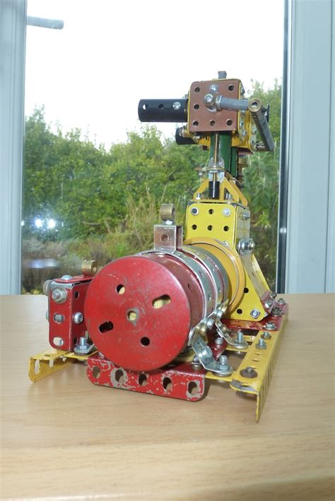 Enclosed High Speed Steam Engine And Dynamo 20 Model Based Flickr